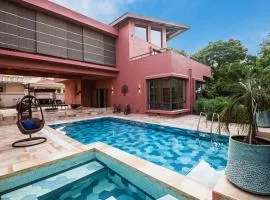 StayVista's Villa 39 - A stylish villa with an outdoor pool