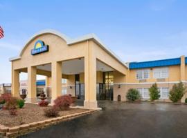 Days Inn by Wyndham Madisonville: Madisonville şehrinde bir otel