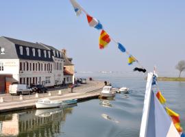 Hotel du Port et des Bains, hotel v mestu Saint-Valéry-sur-Somme