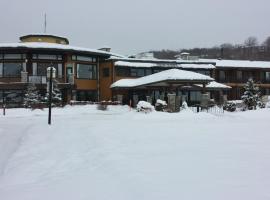 Le Manoir du Lac Delage, hotel u gradu 'Stoneham'