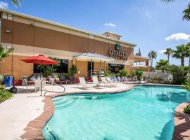 Quality Inn & Suites Seabrook- NASA- Kemah, hotell i Seabrook