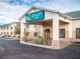 Quality Inn Airport, hotel sa Colorado Springs