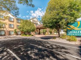 Quality Inn & Suites University Fort Collins, hotel em Fort Collins