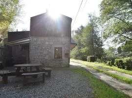 Charming gite in Les Avins situated by a stream