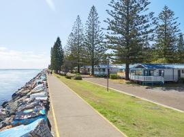 NRMA Port Macquarie Breakwall Holiday Park, hotel in Port Macquarie