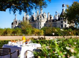 Relais de Chambord, a Small Luxury Hotels of the World – hotel w mieście Chambord