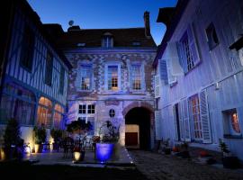 Hotel Saint Georges, aparthotel em Troyes