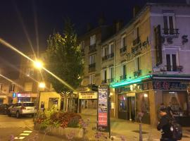 HOTEL DE STRASBOURG, hótel í Aulnay-sous-Bois