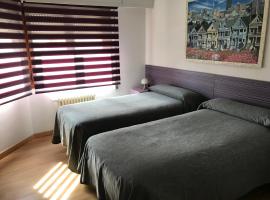 Pension Berceo, hotel a Logroño