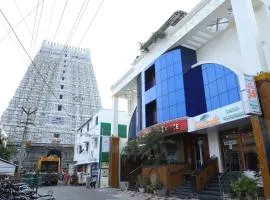 Sri Sarvesha JS Palace temple view