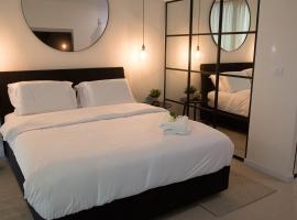 Suite Caesar - Neot Golf, hotell sihtkohas Caesarea