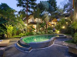 Rahayu Suites Monkey Forest Ubud, hotelli Ubudissa