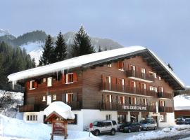 Hôtel Eliova l'Eau Vive, hotel di Châtel