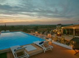 Sunset Palace View Suites, hotel i Mandalay