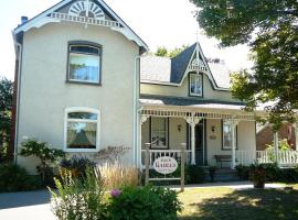 Gables Bed & Breakfast, hotel with jacuzzis in Stayner