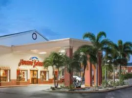 Howard Johnson by Wyndham Ft. Myers FL