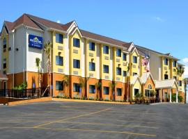 Microtel Inn & Suites by Wyndham New Braunfels I-35, hotell i New Braunfels