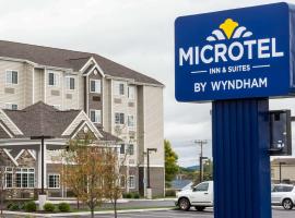 Microtel Inn & Suites by Wyndham Altoona, hotelli kohteessa Altoona