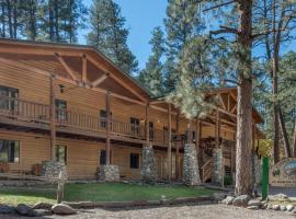 Upper Canyon Inn & Cabins, hotell sihtkohas Ruidoso