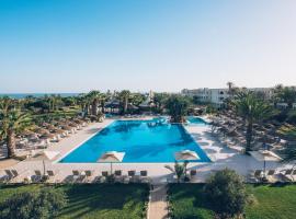 Iberostar Waves Mehari Djerba โรงแรมในTaguermess