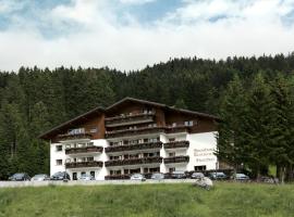 Hotel Dieschen, hotell sihtkohas Lenzerheide