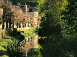 Coté-Serein La Privilège de la Tour Madame, hotel u gradu Noaje sir Seren