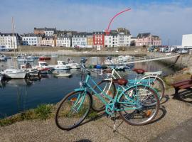 Bay view T2 vue sur mer, hotel v destinácii Douarnenez