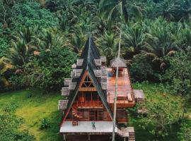 Camiguin Volcano Houses - A-Frame house โรงแรมในมัมบาเฮา