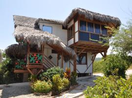 Azuluna Ecolodge, hotelli kohteessa Puerto López