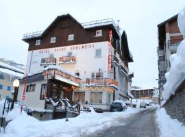 Hotel Savoy Sestriere，位于塞斯特雷的酒店