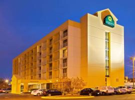 La Quinta by Wyndham Nashville Airport/Opryland, hotel en Nashville