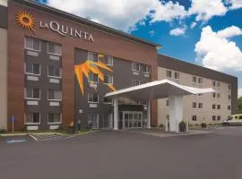 La Quinta by Wyndham Cleveland - Airport North