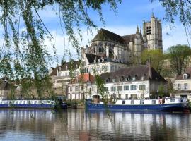 Hôtel Le Maxime - Best Western Signature Collection, hotel v destinácii Auxerre