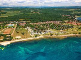 Panorama Mobile Homes in Camping Park Umag، فندق في أوماغ