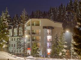 Rizzo Boutique Hotel: Poiana Brasov şehrinde bir otel