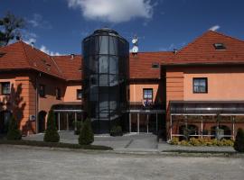 Zámecký Hotel Zlatý Orel, hótel í Hranice