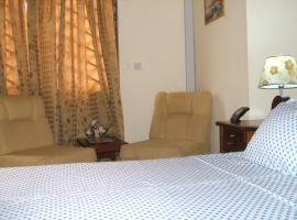 Charis Home Services, budget hotel sa Accra