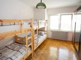 Hostel LakeBled