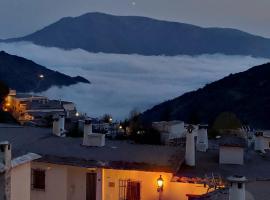 hostal ruta de las nieves, hôtel à Capileira