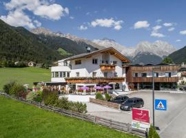 Apartments Sankt Walburg, hotel v mestu Anterselva di Mezzo