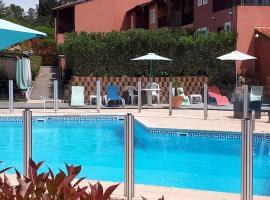 Apparthotel proche de Cannes, hotel en Mouans-Sartoux