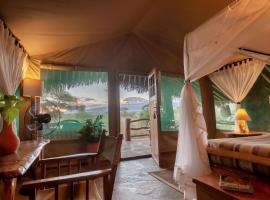 Kibo Safari Camp, hotel na may pool sa Amboseli