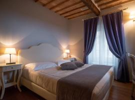 Le Camere Del Ceccottino, hotel em Pitigliano