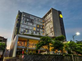 Yello Hotel Jemursari, hotel v destinácii Surabaya (Jemursari)