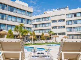 Atenea Park Suites & Apartments: Vilanova i la Geltrú'da bir kendin pişir kendin ye tesisi