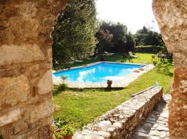 Byzantion Hotel, hotell i Mystras