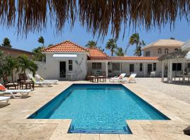 Tu Casita en Aruba, villa í Palm Beach