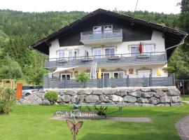 FeWo Leeb, hotel en Ossiach