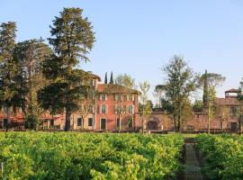 Château Saint Roux Le Luc-Le Cannet des Maures, country house sa Le Cannet-des-Maures