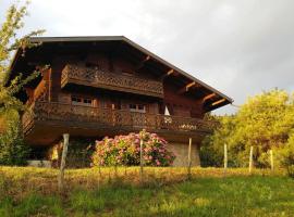 Chalet paisible dans la nature avec belle vue sur le lac Léman, hotel i Lugrin